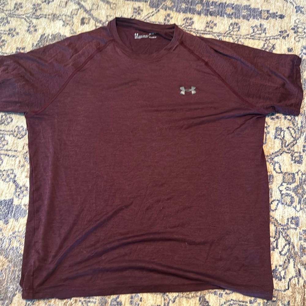 Men’s Under Armour T-shirt